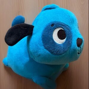 B. toys Interactive Stuffed Animal Dog Wobble 'n' Go, also known as Woofer WORKS